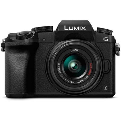 LUMIX G7 Black + 14-42mm f/3.5-5.6 II Panasonic