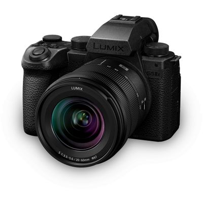 LUMIX DC-S5II X + 20-60mm f/3.5-5.6 + 50mm f1.8 Panasonic