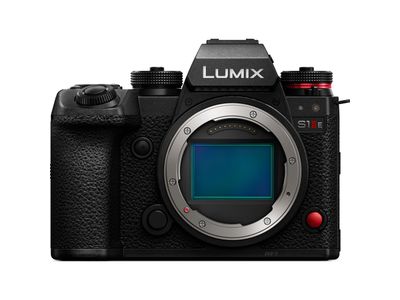 LUMIX DC-S1IIE Body