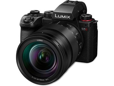 LUMIX S5 II + 24-105mm f/4.0 Macro OIS L-Mount