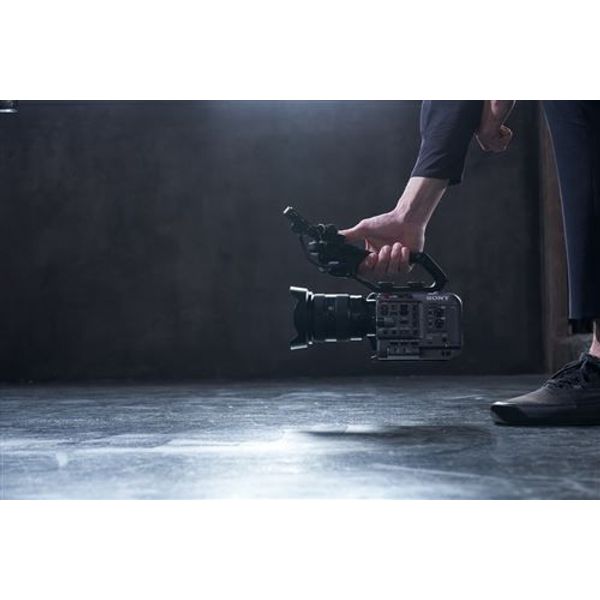 Sony ILME-FX6 Cinema Line FX6 FullFrame Camcorder