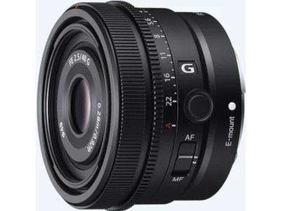 SEL 40mm f/2.5 G Lens