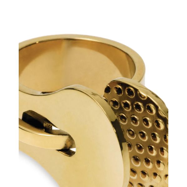 Trama Ring in steel, coated with hypoallergenic PVD, gold. 