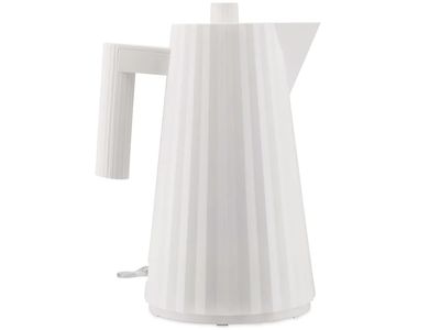 Plissé Electric kettle in  thermoplastic resin, white. US plug. 1500W