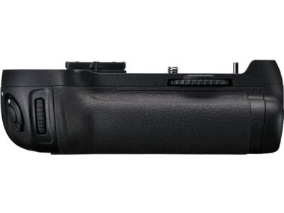 MB-D12 Multi-Power Battery Pack