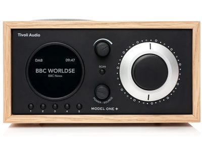 Radio One + Oak/Black