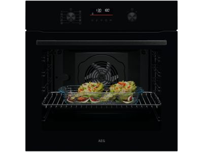 NBU5P40SK 5000 SurroundCook Heteluchtoven met pyrolysereiniging