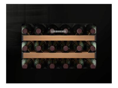 <ul class='list-attrs-tooltip'><li>Type inbouw: Inbouw</li><li>Energieklasse: G</li><li>Type wijnkast: Wijnbewaarkast</li><li>Alarm bij geopende deur: Alarm bij geopende deur</li><li>Totale netto inhoud: 47 Liter</li><li>Omkeerbare deur: Omkeerbare deur</li><li>Geluidsniveau: 32 dB(A)...</li></ul> WKEgb 582-26