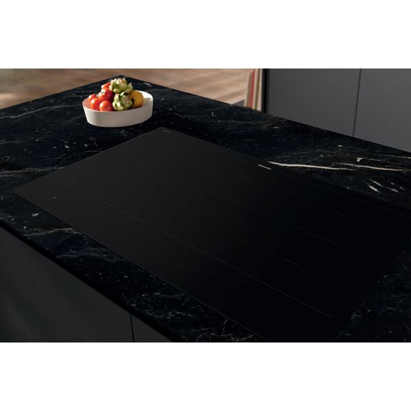 Miele KM 7576 FL 125 Gala Edition MATT BLACK