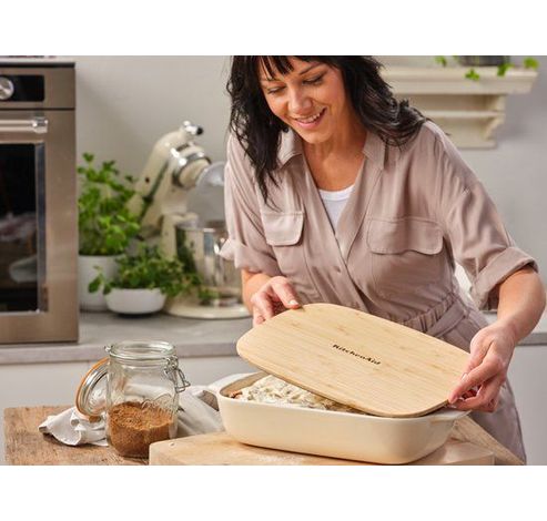 Grote Ovenschaal met deksel Almond Cream  KitchenAid