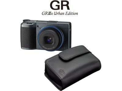 GR IIIx Urban Edition + GC 11 Bag