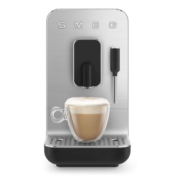 Smeg Bean to cup Volautomatische koffiemachine stoomfunctie - mat zwart met inox