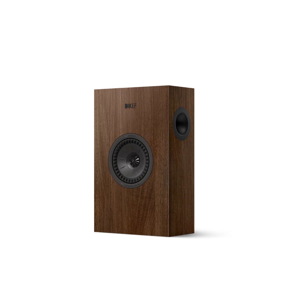 Q4 Meta 2-way on-wall speaker Walnut