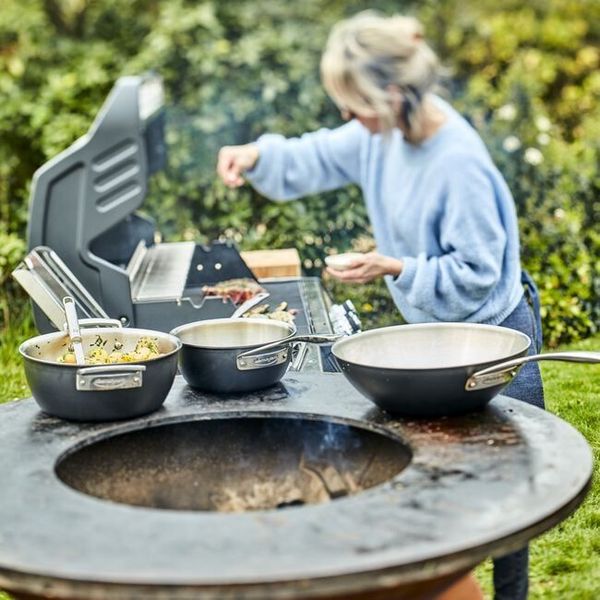 Black 5 Outdoor Conische sauteuse met deksel 20cm 