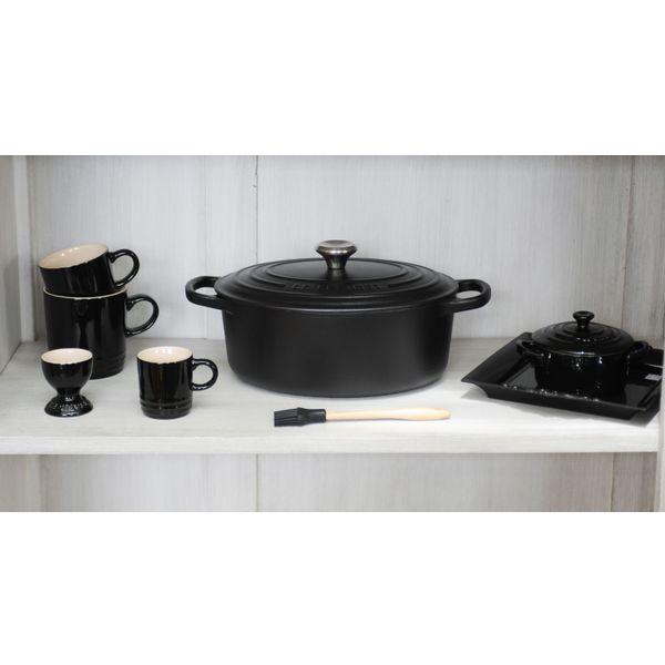 Gietijzeren Ovale cocotte met zwart interieur 35cm 8,9L zwart 