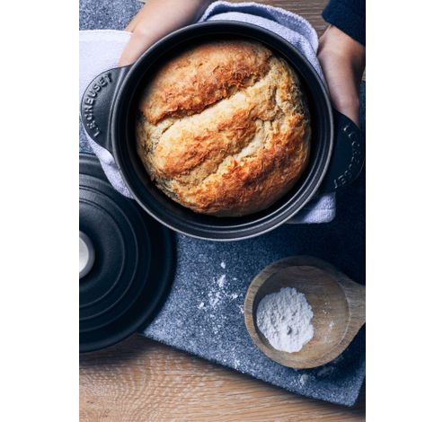 Cocotte Every en fonte émaillée avec couvercle intérieur en céramique 18cm 2l Volcanique  Le Creuset