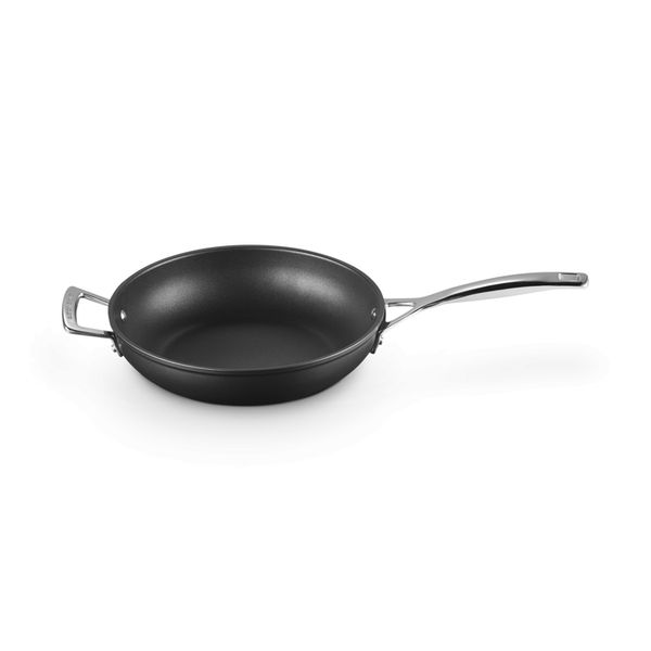 Le Creuset Sauteerpan met 4x Sterkere Anti-Aanbaklaag en Extra Handvat 26cm 2,75l Zwart