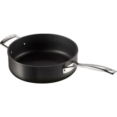 Sauteuse met Rechte Wand met 4x Sterkere Anti-Aanbaklaag en Extra Handvat 26cm 4l Zwart  Le Creuset