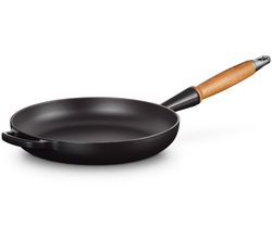 Koekenpan Signature in Geëmailleerd Gietijzer met Houten Handvat 26cm 2l Mat Zwart  Le Creuset