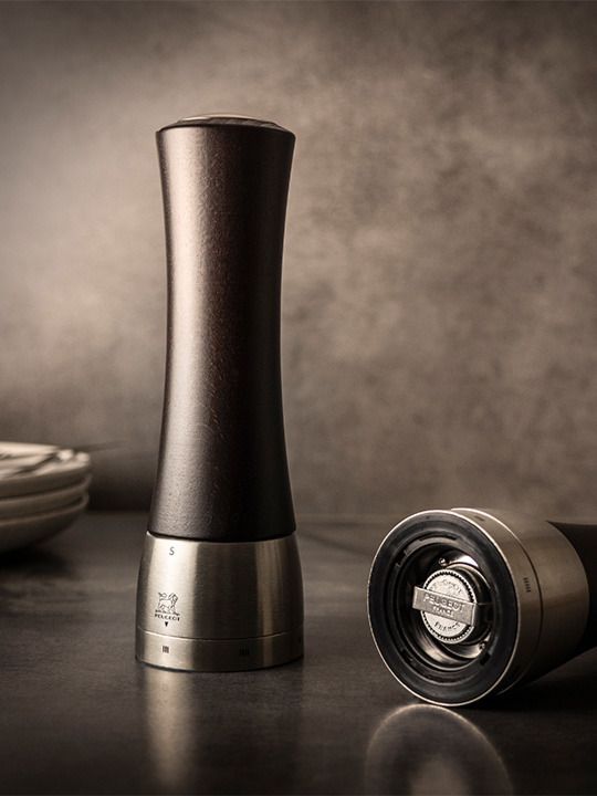 Peugeot Madras Zoutmolen 21 cm - Chocolade - u'select - Levenslange Peugeot Madras Zoutmolen 21 cm - Chocolade - u'select - Levenslange
