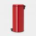 Brabantia newIcon pedaalemmer 30 liter met kunststof binnenemmer Passion Red