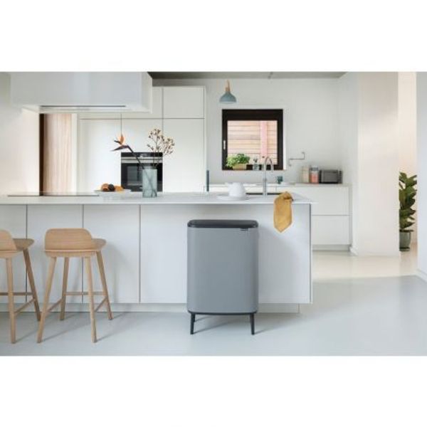 Brabantia Bo Touch Bin Hi afvalemmer 60 liter met kunststof binnenemmer Mineral Concrete Grey