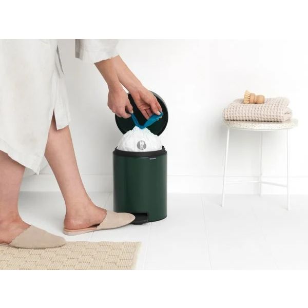 Brabantia newIcon pedaalemmer 5 liter met kunststof binnenemmer Pine Green