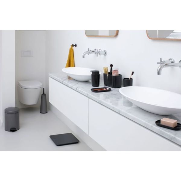 Brabantia ReNew toiletaccessoires, set van 3 - toiletborstel met houder, toiletrolhouder en reserverolhouder Platinum