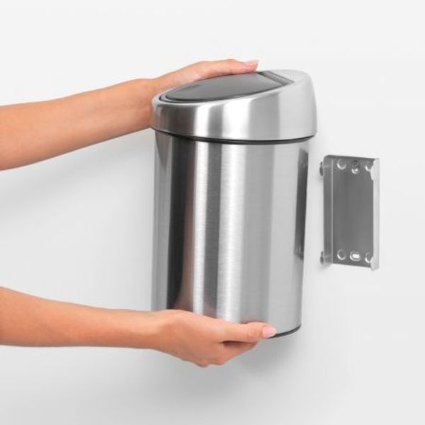 Brabantia Touch Bin wandafvalemmer 3 liter met kunststof binnenemmer Platinum / Matt Steel