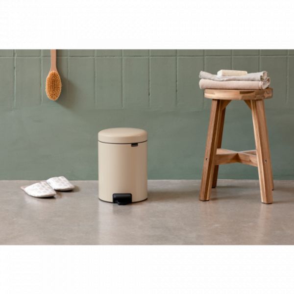 Brabantia NewIcon pedaalemmer 3 liter met kunststof binnenemmer Soft Beige