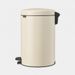 Brabantia NewIcon pedaalemmer 20 liter met kunststof binnenemmer Soft Beige