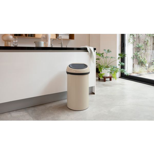 Brabantia Touch Bin afvalemmer 60 liter Soft Beige