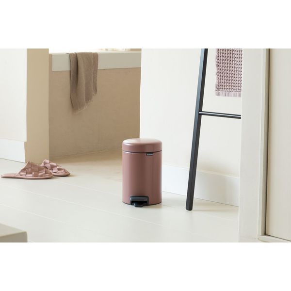 Brabantia NewIcon pedaalemmer 3 liter met kunststof binnenemmer Satin Taupe