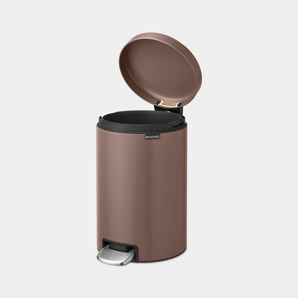 Brabantia NewIcon pedaalemmer 5 liter met kunststof binnenemmer Satin Taupe