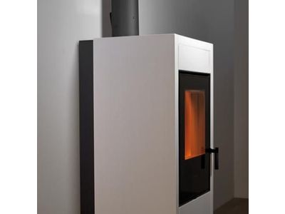 E228 C rosso lava con bocchetta frontale rear flue outlet