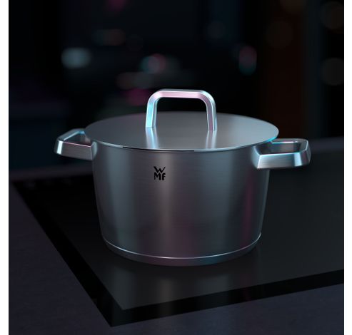 Casserole Iconic avec couvercle, 18 cm  WMF