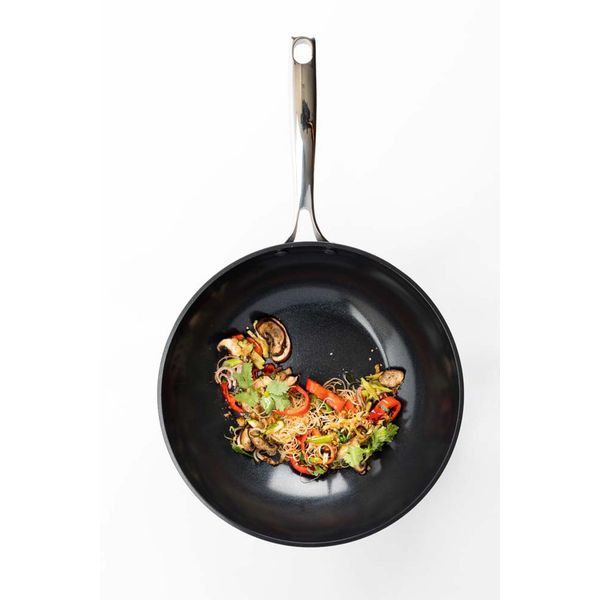 BK  Superior Ceramic Wok 30cm