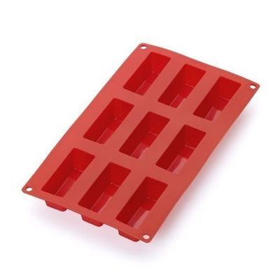 Moule en silicone pour 9 gâteaux rectangulaires rouge 8x3x3.3cm  Lékué