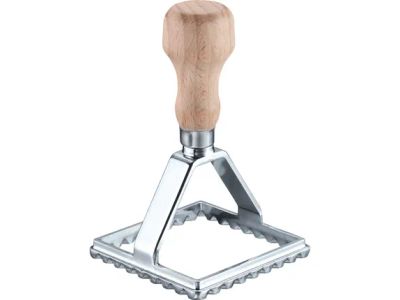 Giulia ravioli snijder vierkant uit beukenhout en zink 11x7cm