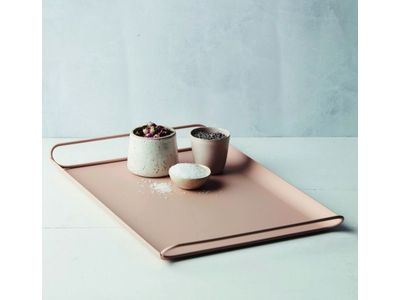 Dienblad uit metaal poederroze mat 37.5x25.5x3.7cm