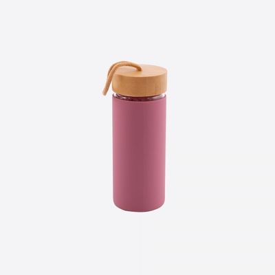 Bouteille en verre avec manchon en silicone vieux rose 450ml  Point-Virgule