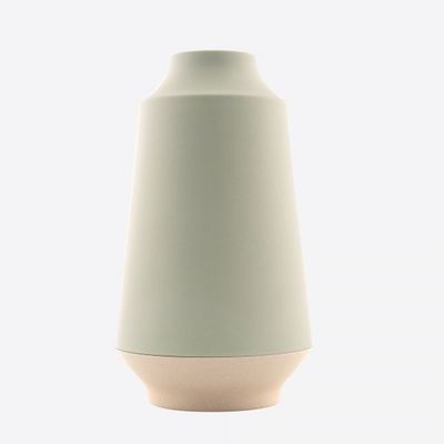 Vase en fibre de bambou vert sauge et blanc cassé ø 15.1cm H 26.5cm  Point-Virgule