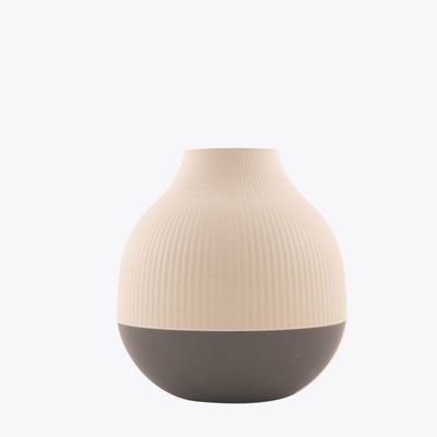 Vase en fibre de bambou blanc cassé et gris foncé ø 18.1cm H 19cm  Point-Virgule