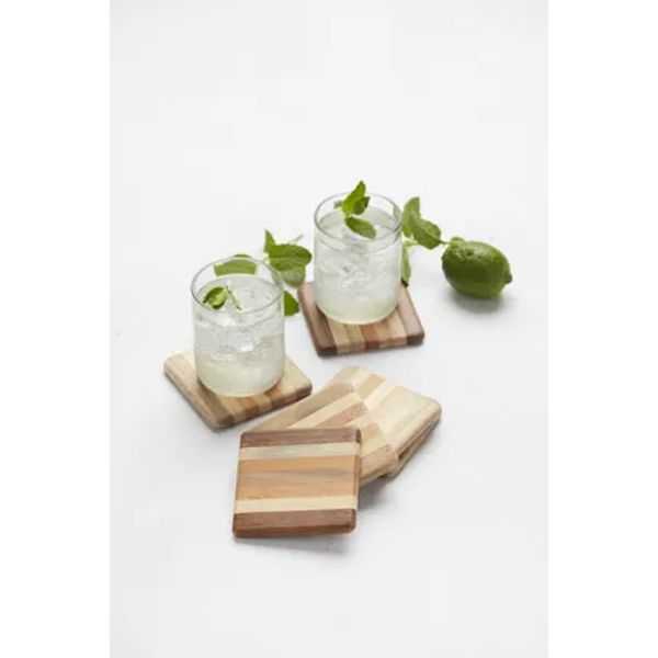 set van 4 glasonderzetters uit gerecycleerd hout 9.5x9.5cm 