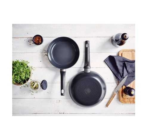 KURO Frying pan 30 cm  Beka