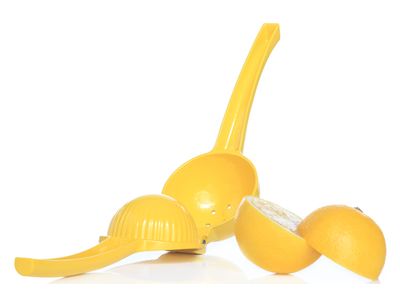 Ct Citroenpers Metaal Geel D7.3xl22cm 