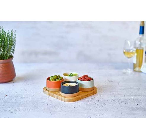 Dela Aperoset 5pcs - Serveerplank 22x22 Cm + 4x Bowl D9,5x5,5cm  Cosy & Trendy