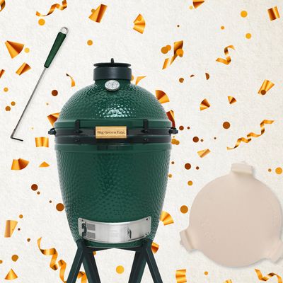 Celebrating The Medium Met Nest Integgrated Handler  Big Green Egg