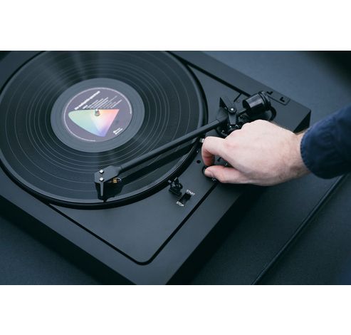 A2 2M Red Volautomatische Platenspeler - Zwart  Pro-Ject