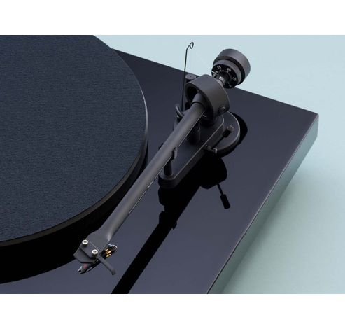 tourne disque debut iii om5e no  Pro-Ject